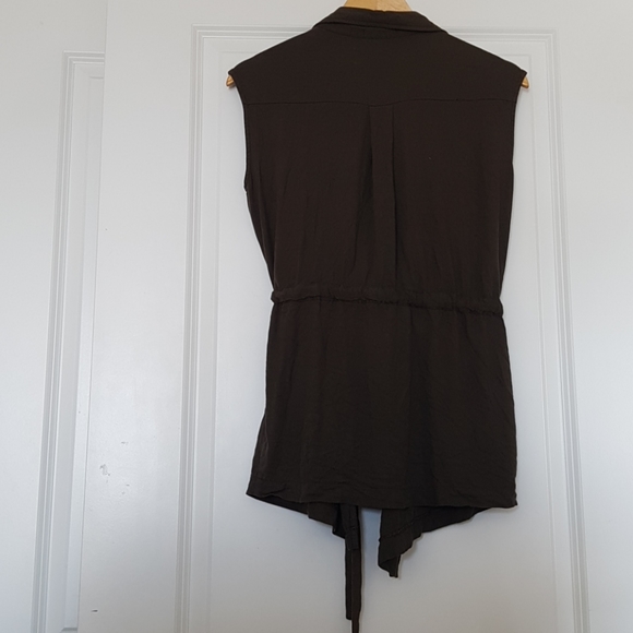 About a Girl Vest - Picture 3 of 4